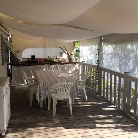 Mobilhome St Tropez 5h02 *